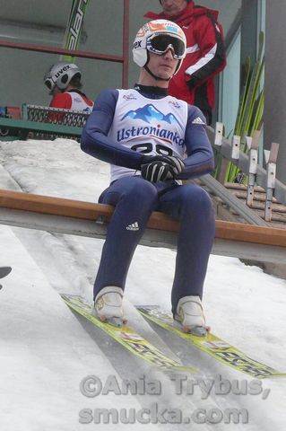 019 Nikolay Karpenko